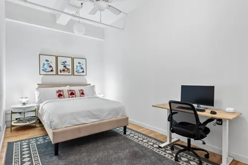 Stunning 3-Bedroom Luxury Loft in the Heart of Chelsea, Manhattan