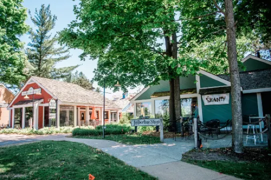 Northern Nights Chalet by Wanderlust Abodes