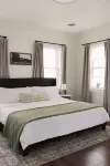 Fire Pit, Game Room, 15 Min to Hershey with King Bed, Entire House - Boutique