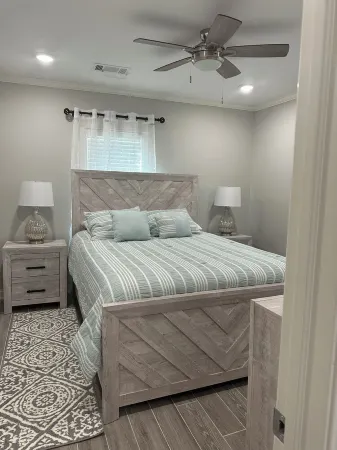 Cozy 2-bedroom house in Springdale with WiFi