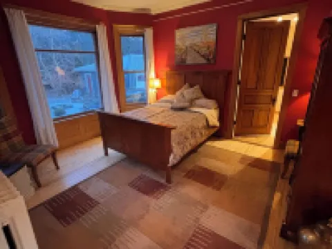 Queen Anne Stay Hotel di Viroqua