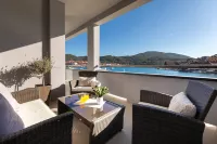 Apartments & Rooms Fisherman's Luck Hotels in Smokvica