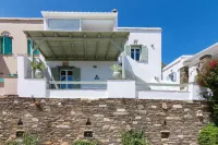 Iakovos Summer House Hotels in Triantaros