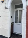 Stylish Home Near Shopping - Book Summer Stays Now Hotels in Bingham