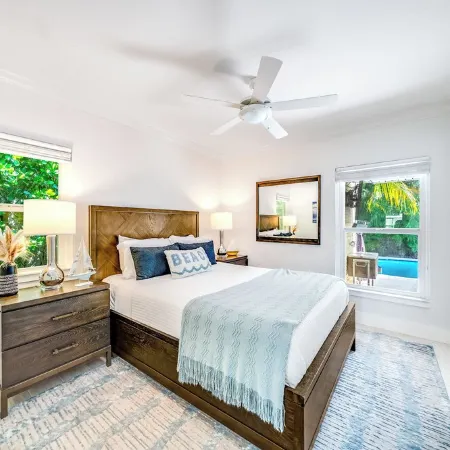 Heated Pool+Hot Tub! Private Beach Access!