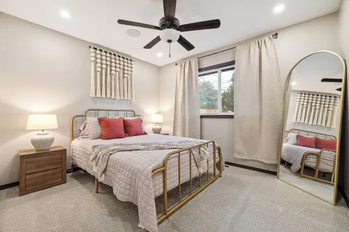The Sunlit Vista, 2BR Home in Richland w/ Fenced Backyard