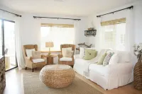 Ocean Breeze Villa - Beautiful Ocean Views!