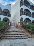 Courtyard Villa "Acapulco" with a/c and pool    5 min stroll to beach