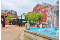Chic Downtown Studio! 4 Min Walk to Waterfront!