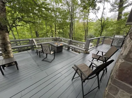 Marvelous 3-bedroom house with WiFi and EV Charger in Beech Mountain