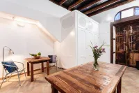 TAZACORTE PUERTO - STUDIO - DIRECTLY ON THE BEACH Hotels in Tazacorte