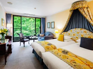 Hotel la Neige Higashikan