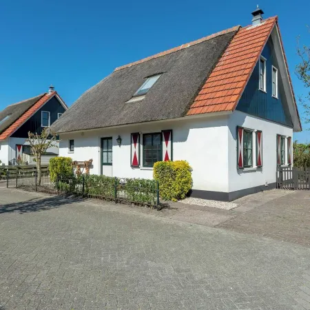 Villa w Electric Charging & Parking Hoteles en Callantsoog