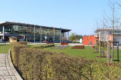 Vacation apartment with lake view, close to the beach with WiFi, dishwasher, microwave Hotels near Neuapostolische Kirche Gemeinde Heiligenhafen