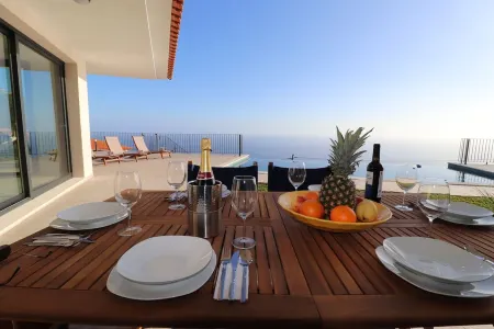 Haystacks Villa - A Magnificent Ocean View