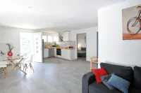 House 80M² heated private pool Hotels in Ventiseri