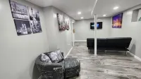 Cozy 2 Bedroom Luxury Basement Near Airport-NYC -Dream Mall -Prudential Center
