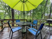 Welcome to Wellfleet! Classically Modern, Woodsy and Serene. Hotels in Wellfleet