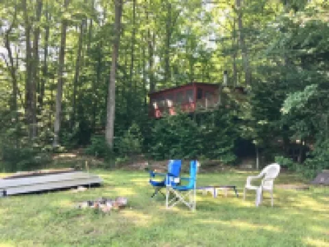 Cozy Cabin on Loon Lake