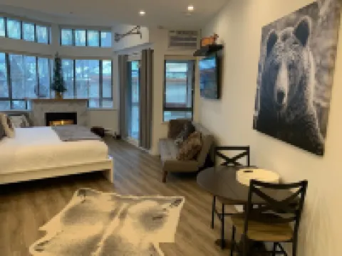 Luxury King Suite Village North-The Nest