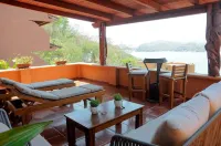 Indulgent, Romantic and Utterly Private—Relax in Affordable Luxury 3BR