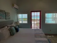 Exuma Sol - Stunning Views from this Oceanfront Beach Cottage