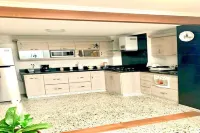 Beautiful Home / No stairs / short walk to public transit