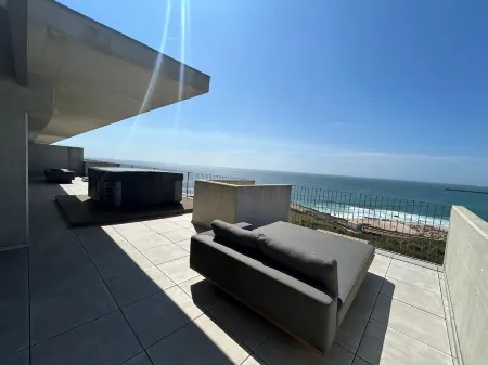 Porto Neptune Terrace with wonderful ocean and river view! Отели в г. Каниделу