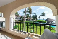 Modern Oceanfront Condo both Gorgeous & Sleek, 2 bds & 2 Bths. Pool w/ Snack Bar