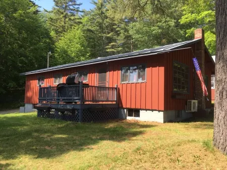 2 Bedroom, 2 Bath Ranch Style Home Отели в г. Райгейт