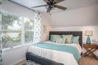 Family Friendly Waterfront Escape w/pier, gameroom, and fire pit! Hotels in Accomack County