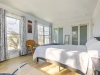 Modern 4BD/3BA w/Parking & deck & 29 min>NYC Hotels in Greenburgh