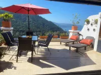 Showstopper 3-bedroom condo with AC & WiFi with phenomenal Mismaloya Bay views