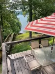 The Perch at Sunrise on Lewis Smith Lake. Beautiful lake front home. - con encanto