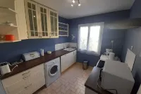 Quiet gite with garden 300 m from Le Guichet rer station