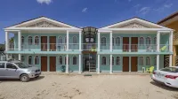 Cococabana1 newly renovated 1BR/1BA apar in downtown Coco, 5 min walk to beach.