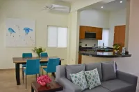 Gorgeous & cozy house close to the beach & market.