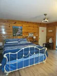 REDUCED PRICE CLEAN! Salty Marsh Lodge Fishing and Hunting Getaway Newly Updated