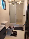 Modern One Bedroom Apt Central Location Hotel a 