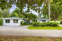 Casa Spur/8BR Villa/Miami Mini Resort w/ Pool+