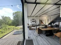 Modern Glass Cottage facing Lake with Hot tub Hotels in Algonquin Highlands