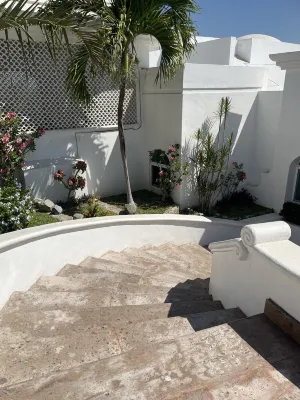 Luxurious Oceanside Villa! Private Gated Community!