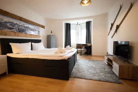 Bergsteiger Schlafplätze Wlan und Parkplatz Отели в г. Кемптен