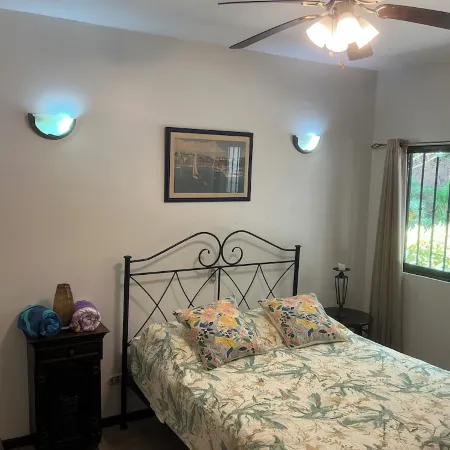 Beautiful Ocean View, steps to the Beach, 3 Pools, Los Almendros #31