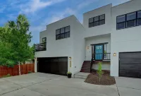 Spacious Modern Townhouse w/Private Rooftop Deck Hotels near The Well House Assisted & Senior Living of Arvada