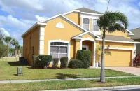 Perfect 5 bedroom family home with Pool & Jacuzzi near Disney World