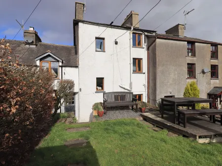 Puddle Duck Cottage Отели рядом с достопримечательностью «Lakeside Pier - Windermere Lake Cruises»