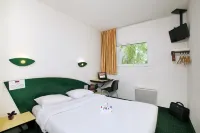 Hôtel CERISE Nancy Hôtels à : Maxéville