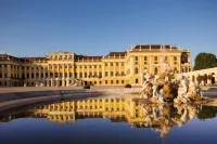 Strandhotel Alte Donau