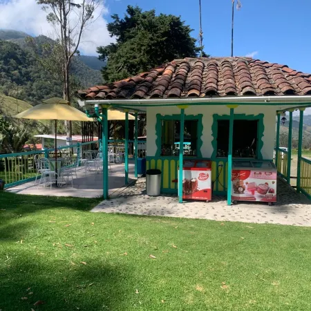 Refugios Nidos del Condor -Cocora-
